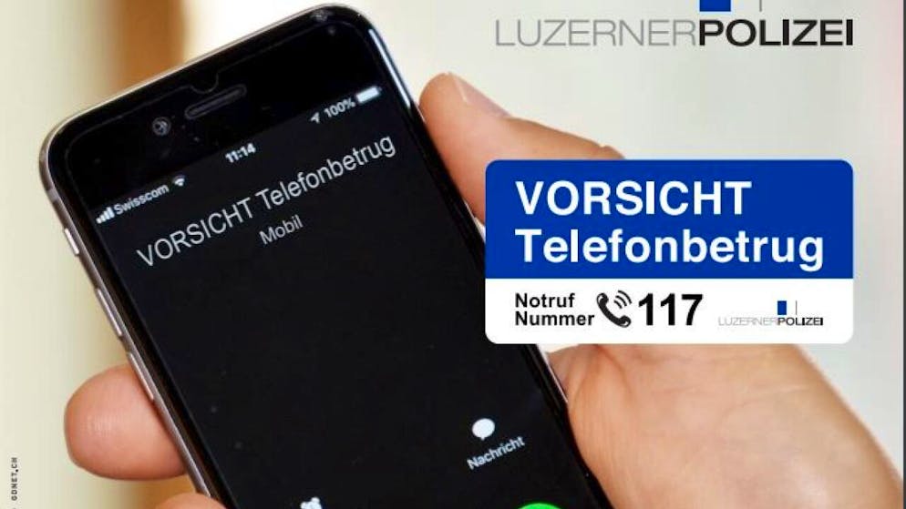 Telefonbetrüger melden sich meist bei älteren Personen und setzen diese mit erfundenen Geschichten unter Druck.