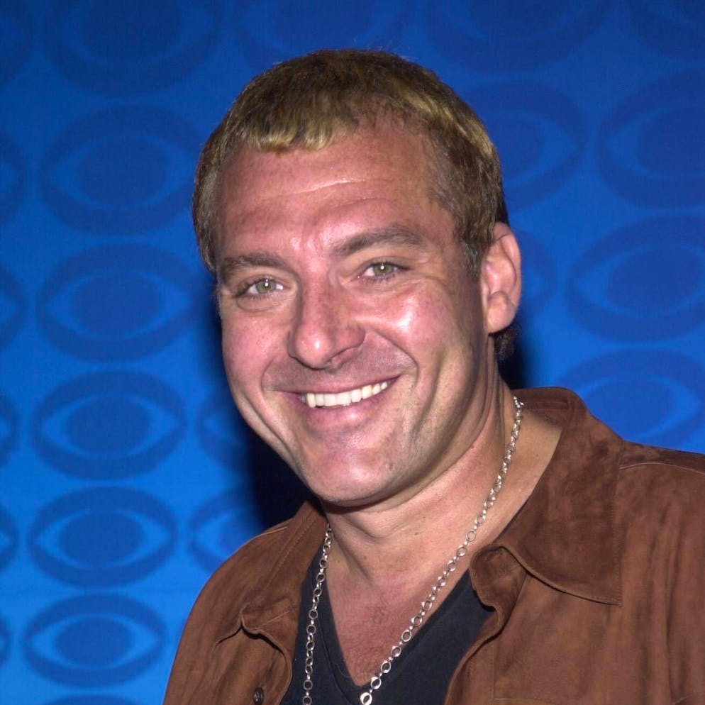 Nach Schlaganfall: Die Ärzte von Tom Sizemore haben die Hoffnung aufgegeben. Sizemore galt als brillanter Schauspieler. Allerdings geriet er immer wieder mit dem Gesetz in Konflikt.