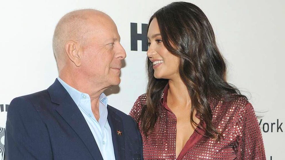 Dopo la diagnosi. La moglie di Bruce Willis attacca i paparazzi: «Non urlategli contro»