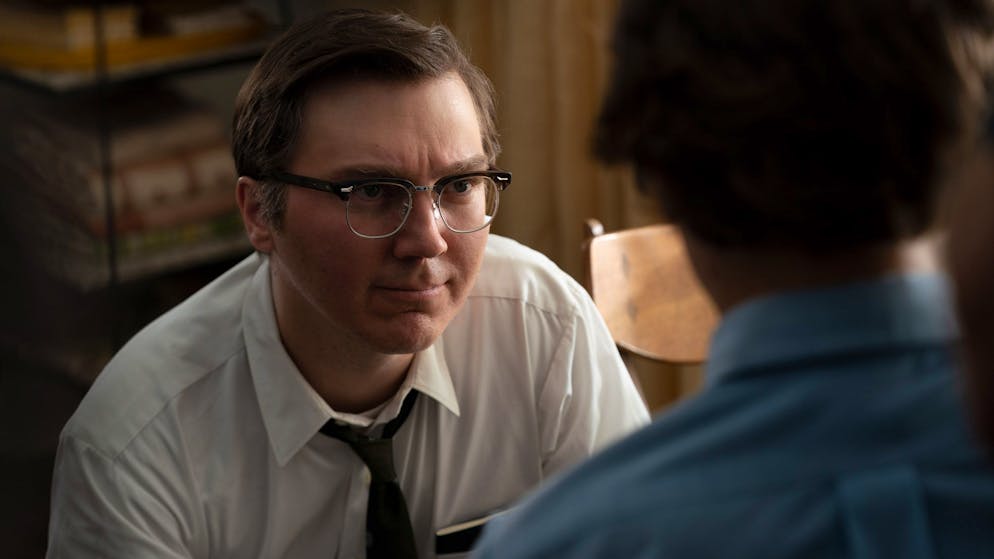 (from left) Burt Fabelman (Paul Dano) and Sammy Fabelman (Gabriel LaBelle, back to camera) in The Fabelmans, co-written, produced and directed by Steven Spielberg.

