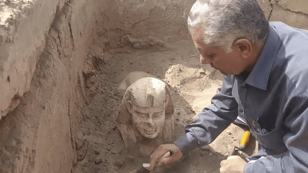 Sensationsfund in Ägypten. Archäologen finden «lächelnde Sphinx mit zwei Grübchen»