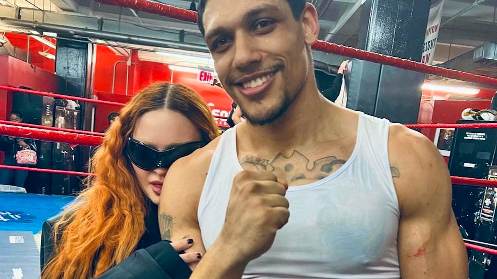 Neuer Freund. Madonna küsst 29-jährigen Boxlehrer