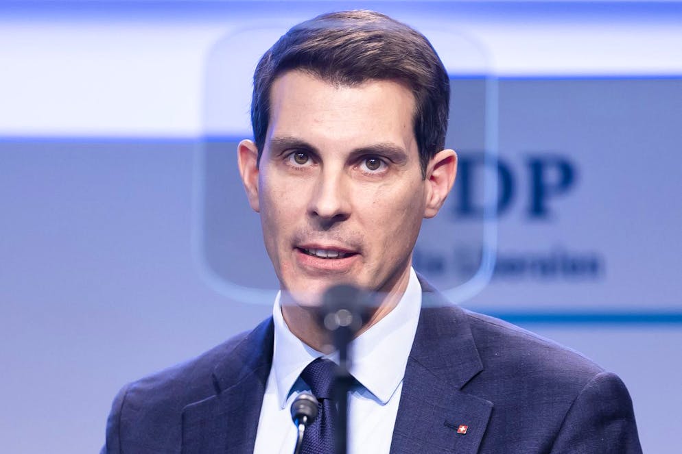 Le critiche al presidente della Confederazione Alain Berset. Anche il presidente del PLR Thierry Burkart trova le dichiarazioni del presidente della Confederazione problematiche.