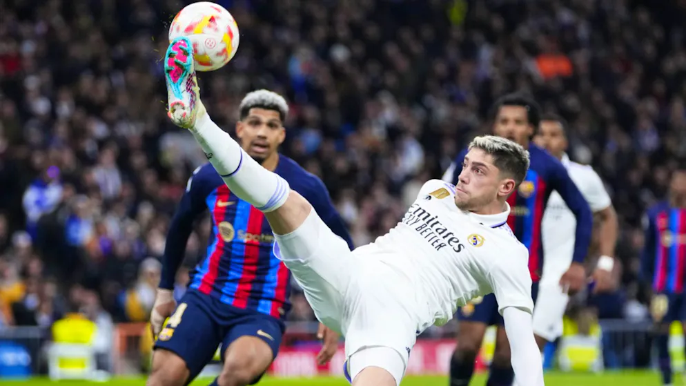 Exklusiv auf blue Sport. Der Super Sunday mit YB vs. Basel, Juve gegen Inter und dem Clásico