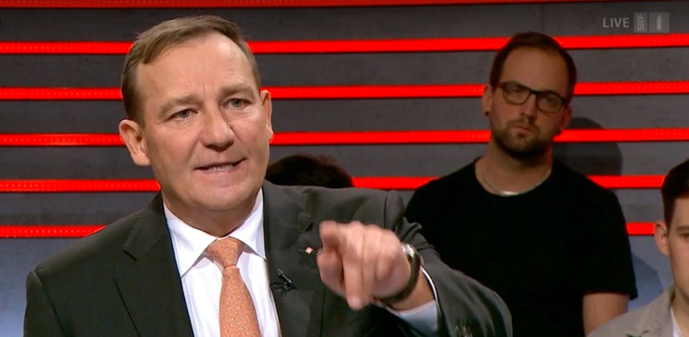 SRF-«Arena» widmet sich dem Ende der Credit Suisse. ... SVP-Nationalrat und Banker Thomas Matter ...