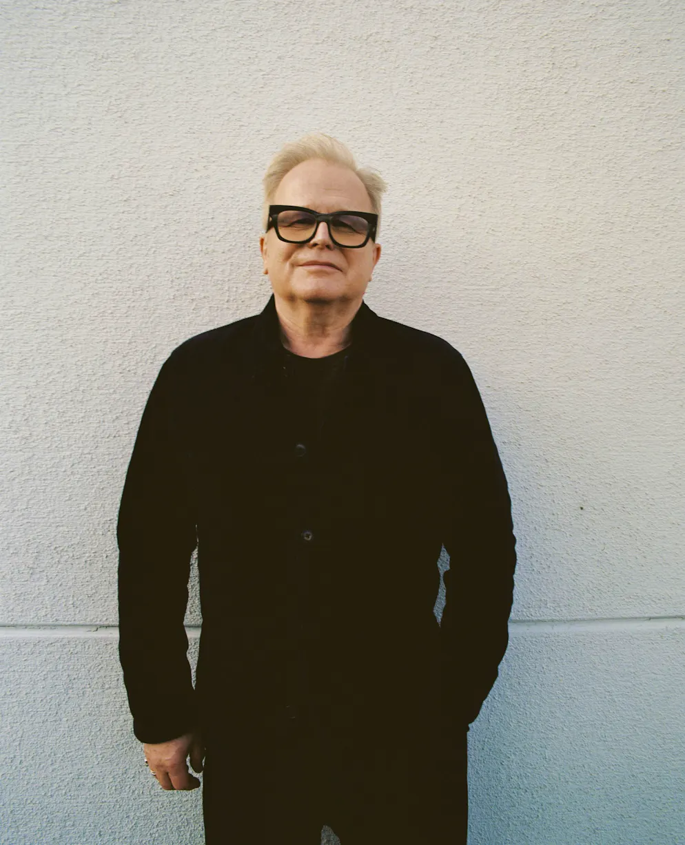 Herbert Grönemeyer: «Es gibt ein Missverständnis zwischen den Deutschen und den Schweizern». Herbert Grönemeyer bleibt auf seinem neuen Album ein Seismograf der aktuellen gesellschaftlichen Befindlichkeit. Trotz aller Schwieirigkeiten auf der Welt will der 66-Jährige die Hoffnung nicht verlieren.