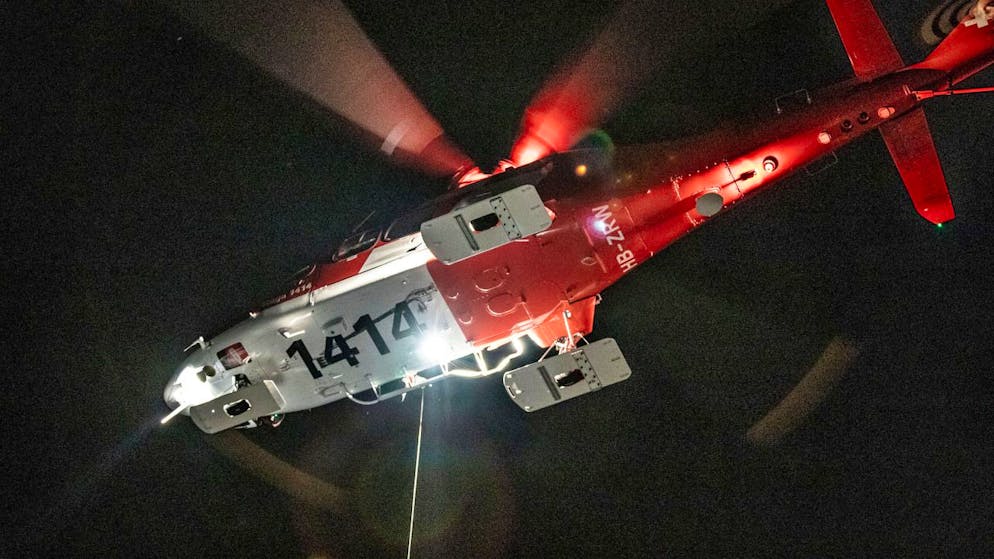 Strada chiusa. Auto travolta da una frana in Val Colla, un 44enne perde la vita