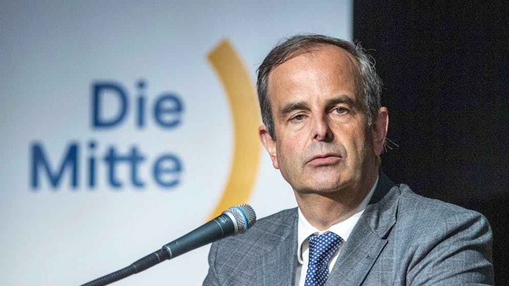 L'UDC spende oltre 4,5 milioni di franchi per la campagna elettorale. Il Centro, partito di Gerhard Pfister è alle sue calcagna con il 14,3% (+0,5%)