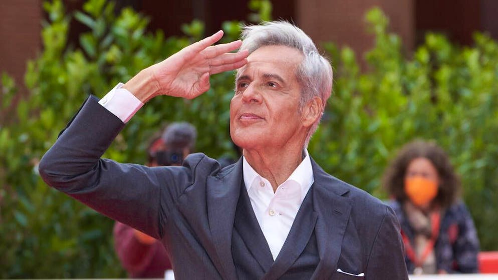 Dopo 60 anni di attività. Claudio Baglioni: «Terminerò la mia carriera entro il 2026»