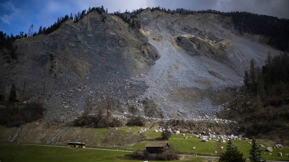 Brienz, le village qui glisse. «On parle d'un million et demi à deux millions de mètres cubes»