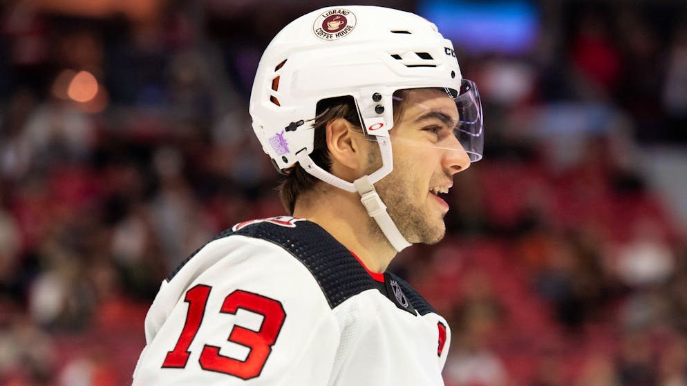Nico Hischier et les Devils attaquent les séries finales la semaine prochaine.