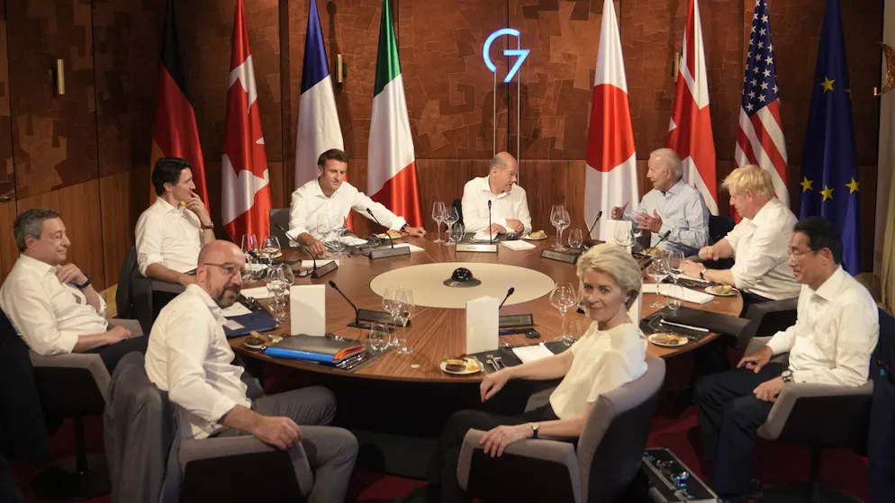 Die Regierungschefs der G7-Staaten und die Spitzen der EU bei ihrem Treffen im deutschen Elmau am 26. Juni 2022. 