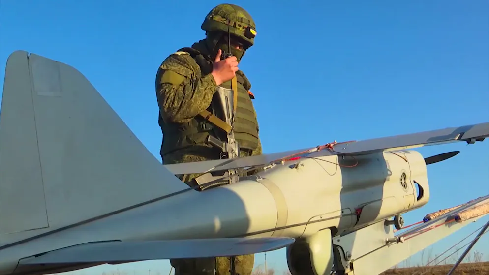 Ukraine-Überblick. Ukraine meldet Tote nach Luftangriff auf Wohngebäude +++ US-Justiz wirft Verdächtigem Geheimnisverrat vor