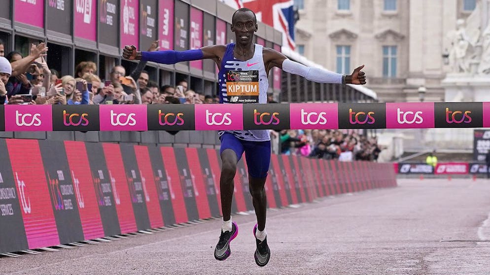 Marathon de Londres. Le deuxième chrono de tous les temps pour Kelvin Kiptum
