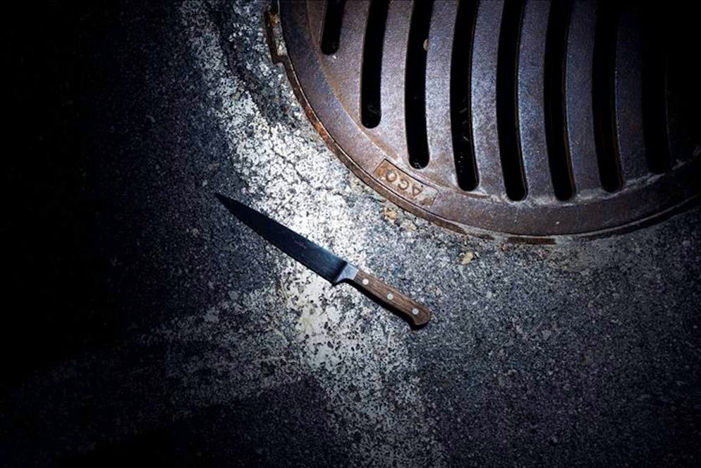 Le uccise con un coltello da cucina