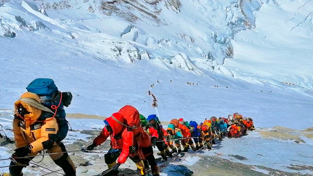 Rekordzahl von Kletterern auf Mount Everest. Kommt es wieder zum Stau in der «Todeszone»?