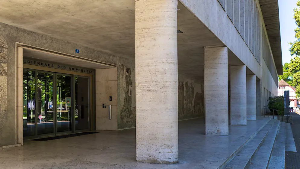 Die Uni Basel will seit zehn Jahren einen Professor loswerden. (Archivbild)