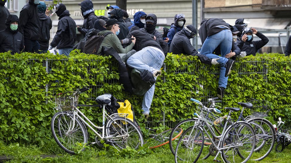 Das war der 1. Mai. Stau in Bern – Krawalle bei unbewilligter Demo in Zürich