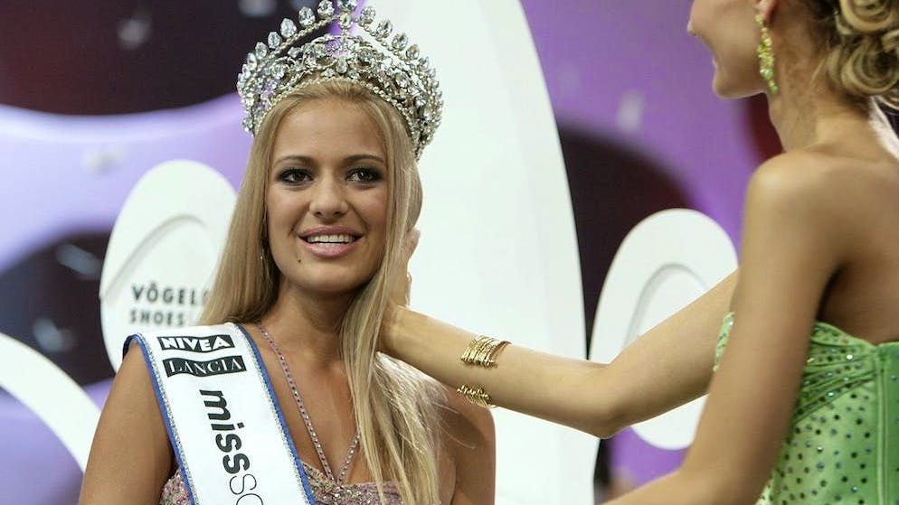 Auguri!. Compie 40 anni Christa Rigozzi, il «coltellino svizzero» tra le miss