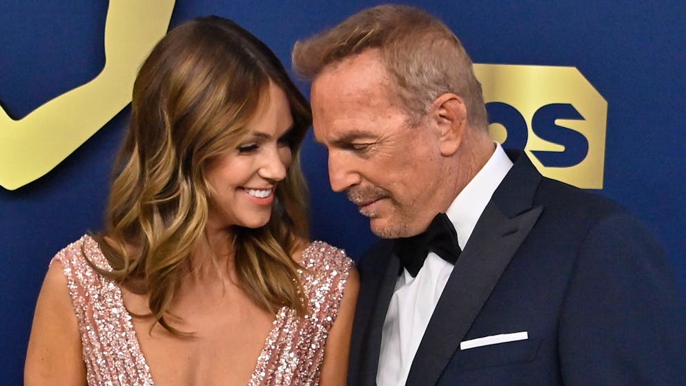 Richter kommt Ehefrau entgegen. Kevin Costner muss monatlich 129'755 Dollar Unterhalt zahlen
