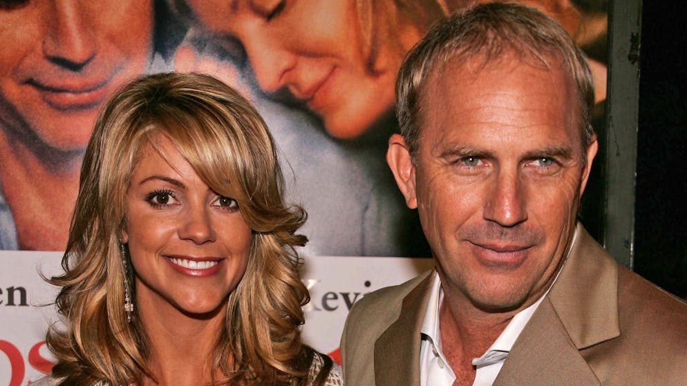 Seit Wochen streiten sich Kevin Costner und seine Noch-Ehefrau vor Gericht. Nun sollen die beiden sich im Scheidungsprozess endlich geeinigt haben.