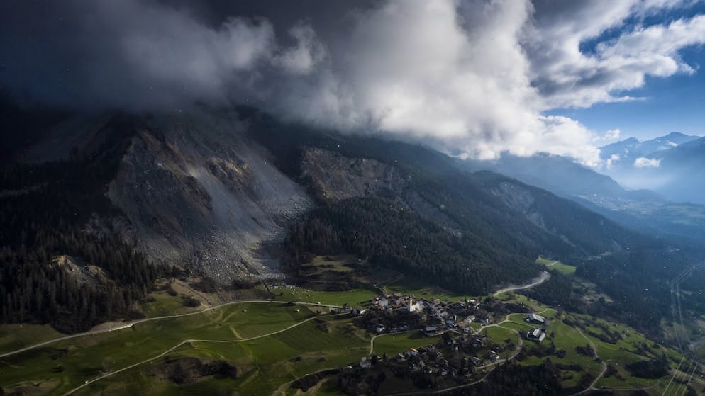 Attivata la «fase gialla». «Il distacco di una massa rocciosa sopra Brienz entro 6 settimane»