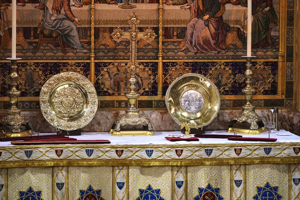 L'incoronazione di Carlo III. na veduta generale della regalia reale prima della cerimonia di incoronazione del re britannico Carlo III e di Camilla, la regina consorte, nell'abbazia di Westminster, a Londra, sabato 6 maggio 2023.