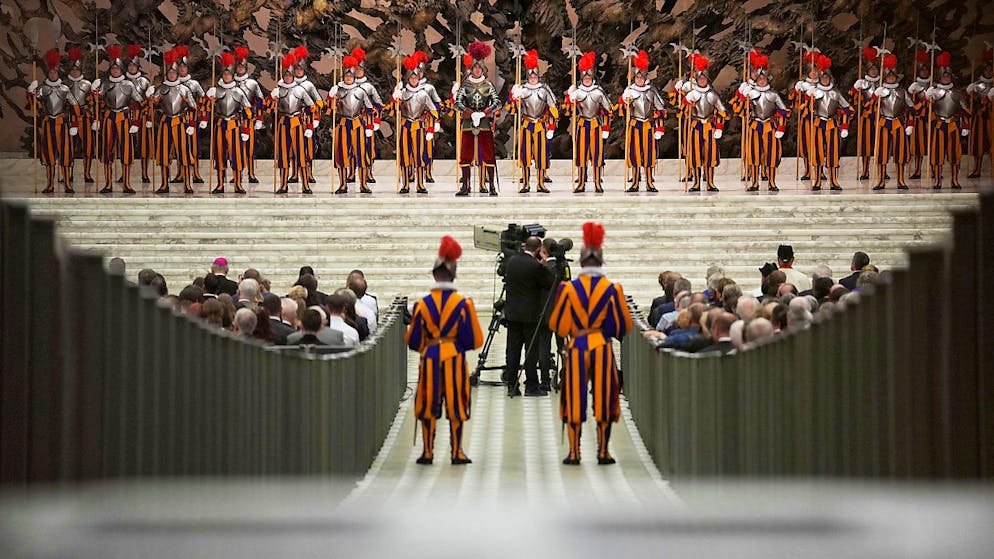 sport In the photo, the swearing in of the new recruits of the Pontifical Swiss Guard, during the ceremony of 6 May 2022. (Archive photo)