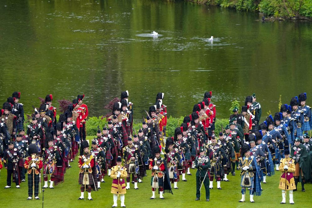 L'incoronazione di Carlo III. Tre «Hip Hip Hurrah» per il Re.