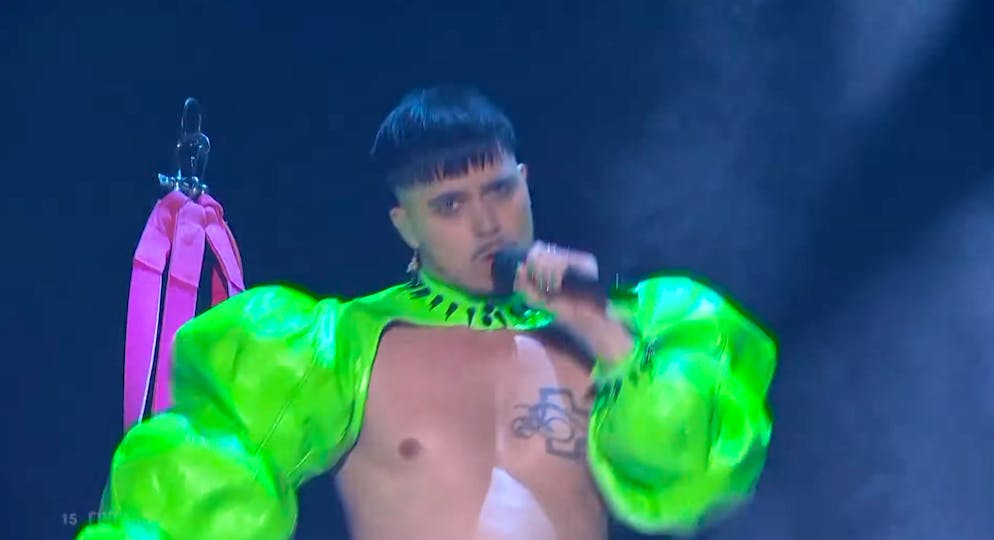 ESC-Performances im Halbfinale. Ebenfalls platzieren konnte sich der Finne Käärijä. Er überzeugte mit seinen schrägen Tanzmoves. 