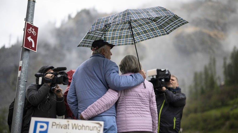 Evakuierung angelaufen. Brienzerinnen und Brienzer nehmen Abschied von ihrem Dorf