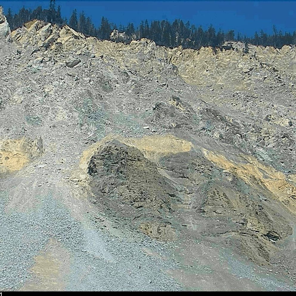 Zeitraffer-Video. So rutscht der Berg auf Brienz zu