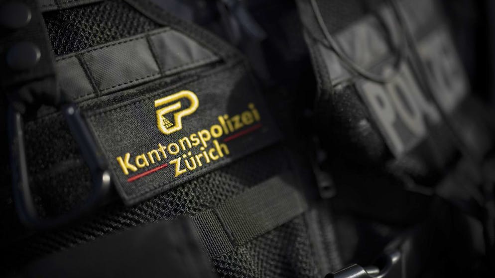 Canton de Zürich. Bülach: un homme chute mortellement depuis une fenêtre après une dispute