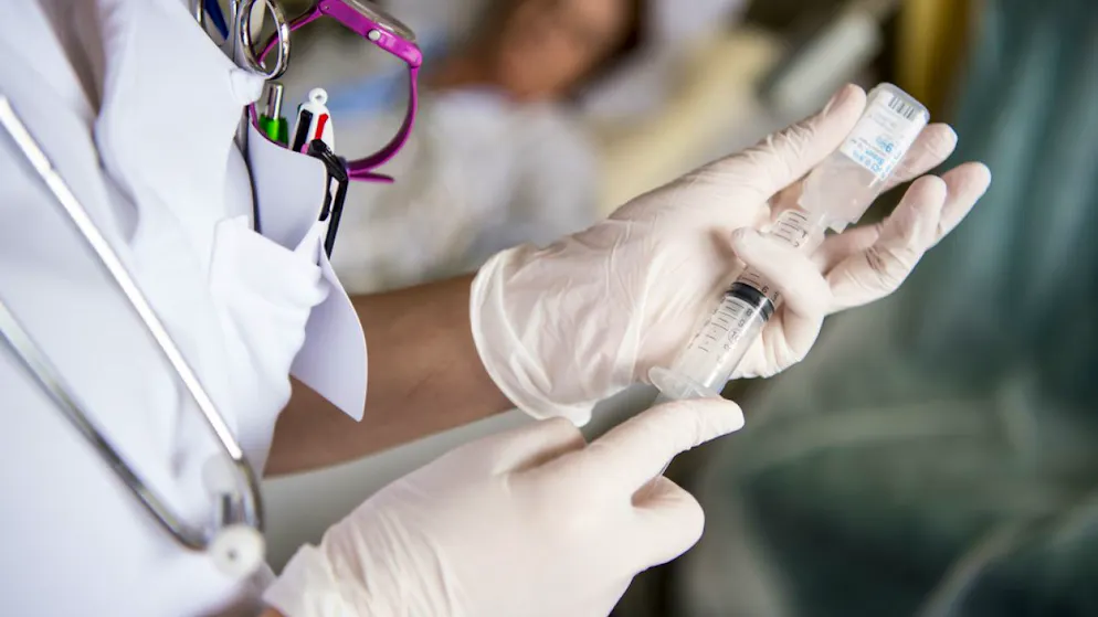 Selon BFM Alsace, les faits se sont produits dans le service d'oncologie de l'établissement de santé, et les décès seraient consécutifs à «une surdose de sédatif» (photo symbolique).