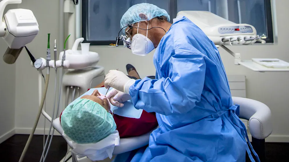 Hygienemängel in Birrer Praxis. Zahnarzt-Patient infiziert sich mit Hepatitis C