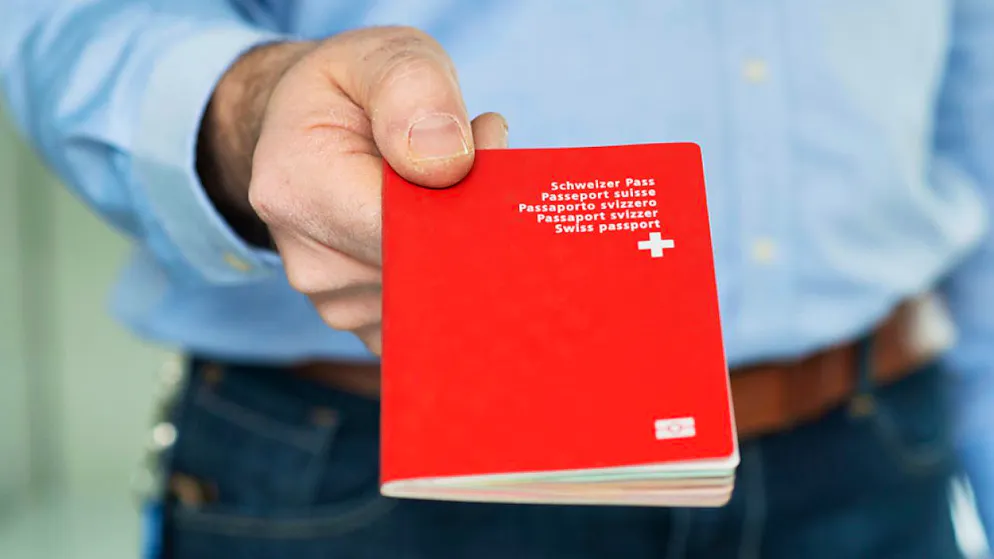 Im Kanton Nidwalden sollen Einbürgerungen vollständig der Regierung übertragen werden.  (Symbolbild)