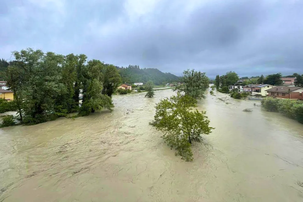 Il maltempo fa paura in Emilia Romagna. Il fiume Savio fa davvero paura a Cesena.