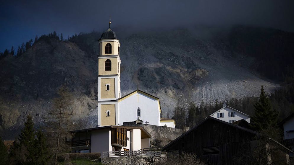 Die Evakuierung des wertvollen Kirchen-Altars konnte am Freitag abgeschlossen werden.