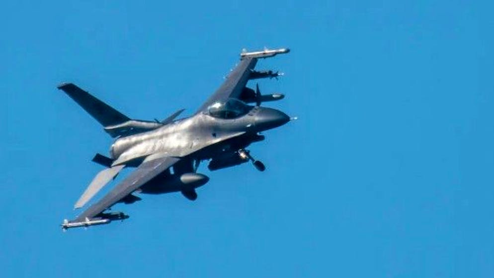 F-16 presto verso Kiev. L'esperto: «I jet occidentali necessari anche solo per dissuadere i russi»