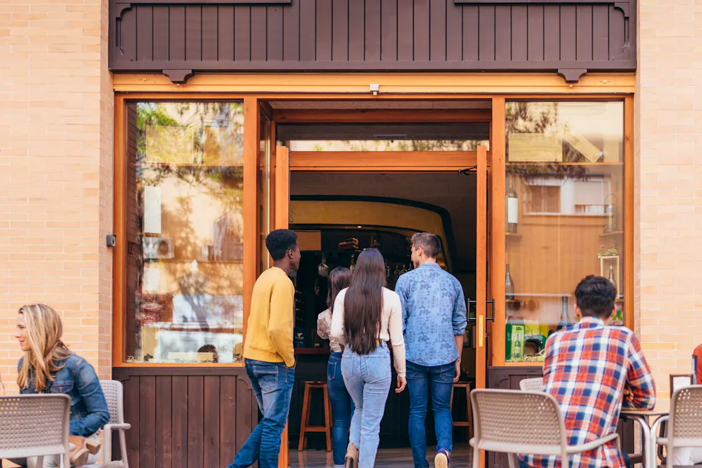 Un restaurateur de la Haute-Vienne a réussi à éviter la fermeture de son établissement avec une "formule anti-crise" à 10 euros.