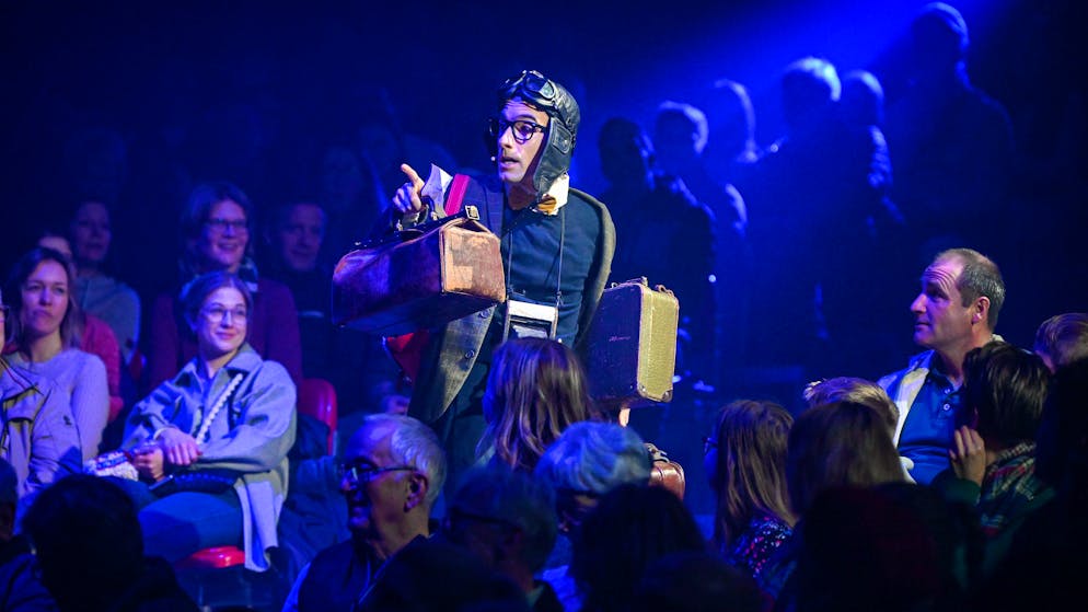 «Das Leben ist so verdammt kurz. Ich will deshalb so viel wie möglich ausprobieren»: Marc Haller alias Erwin aus der Schweiz während eines Auftritts im Circus Knie.