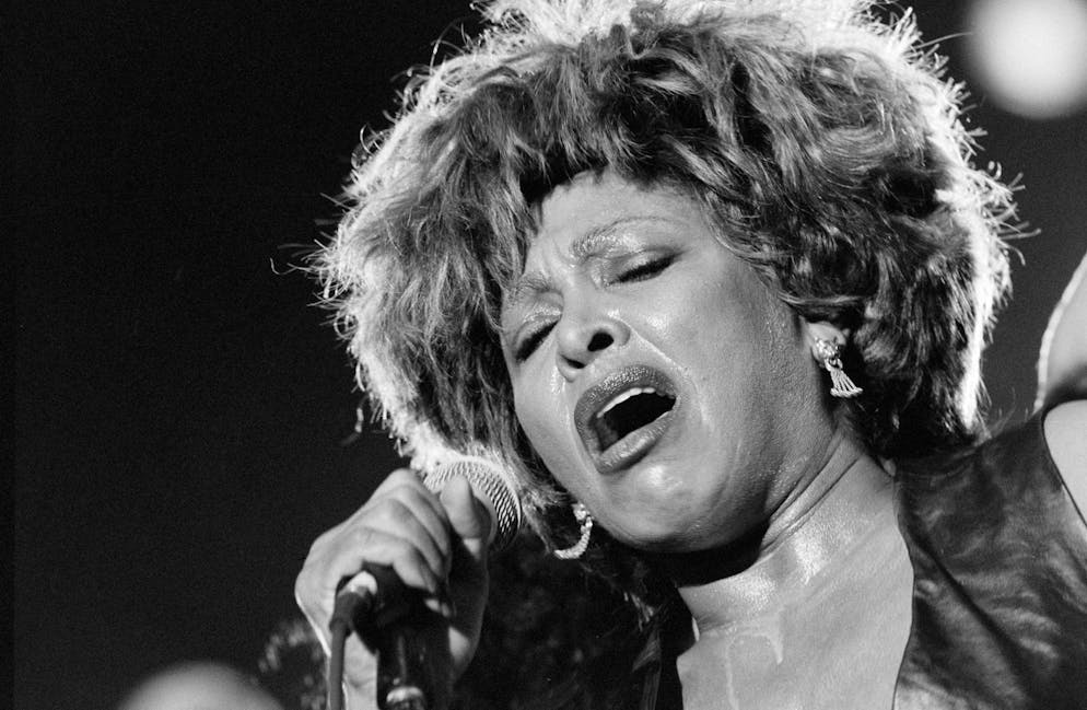 Krankenschwester berichtet von «geheimer Behandlung» bei Tina Turner. Wie eine Krankenschwester einer Schweizer Klinik am Zürichsee nun erzählt, habe sie die Sängerin bei ihren Dialyse-Besuchen betreut.