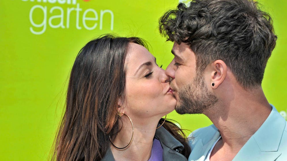 Glücklich und voller Vorfreude. Luca und Christina Hänni werden Eltern