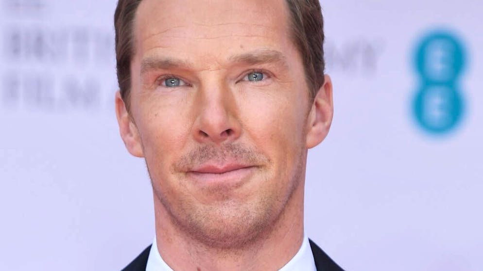 Attimi di paura. L'attore Benedict Cumberbatch minacciato in casa da un uomo con un coltello