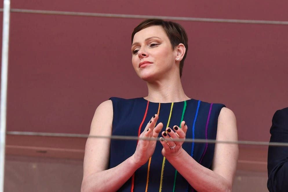 Il taglio di capelli di Charlène. La principessa Charlène al Gran Premio di Monaco con una nuova acconciatura.