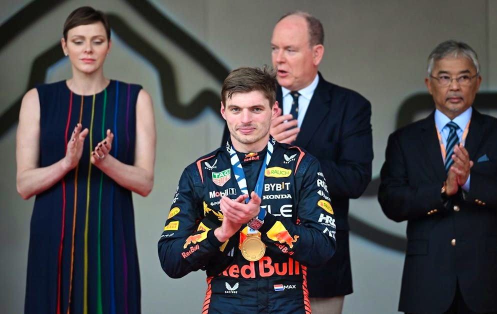 Il taglio di capelli di Charlène. Il vincitore del Gran Premio è stato l'olandese Max Verstappen, per la Red Bull.