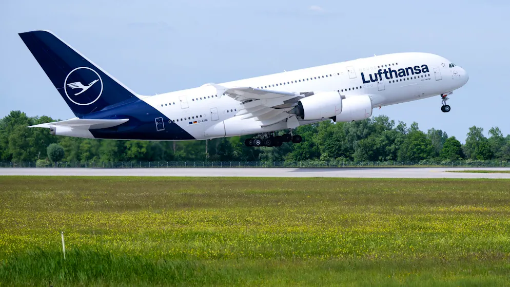 Blasmusik in München. Lufthansa fliegt wieder mit A380