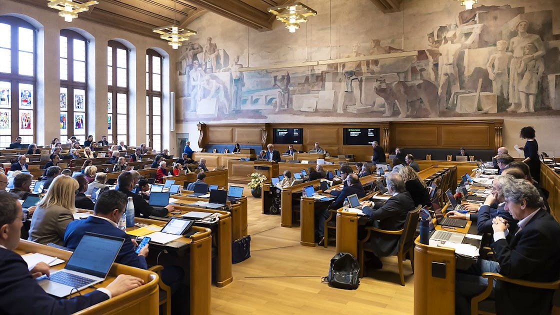 Grosser Rat BE Parlament stimmt dezentralen Provisorien im Berner Jura