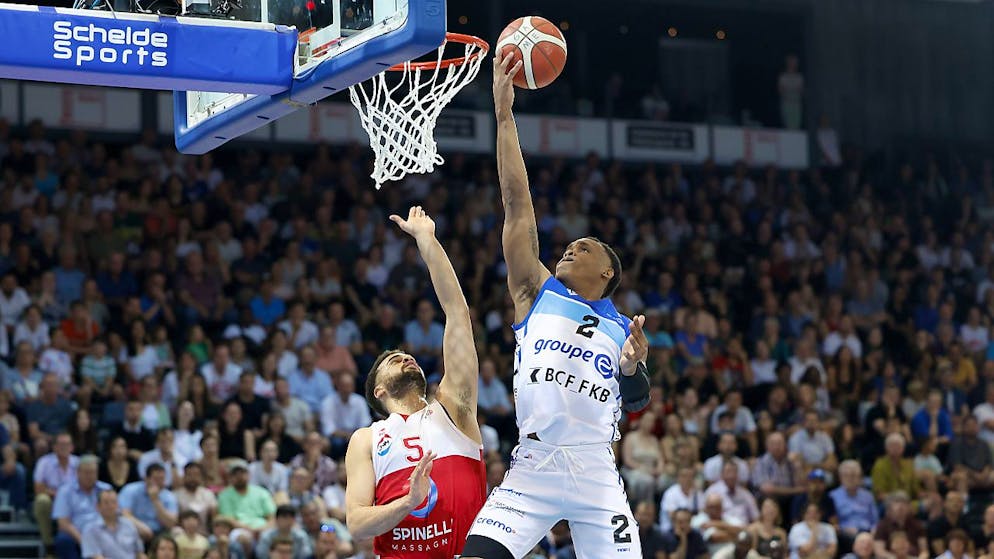 Davonta Jordan (2) et Olympic mènent 2-1 face à Massagno