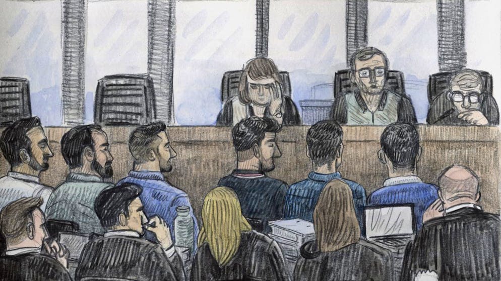 Les six policiers lausannois doivent répondre d'homicide par négligence pour la mort de Mike Ben Peter. La Cour rendra son verdict jeudi.